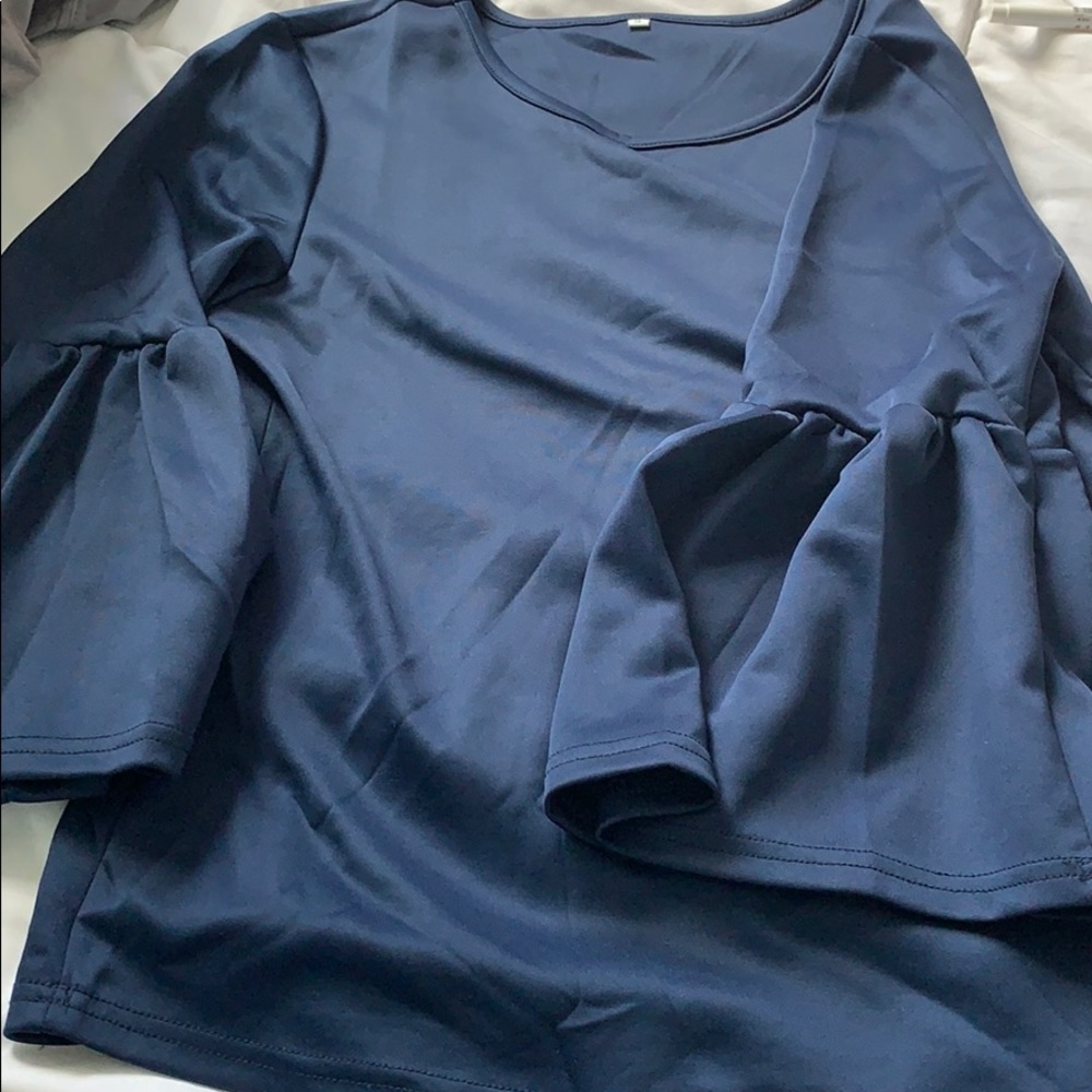 navy shirt